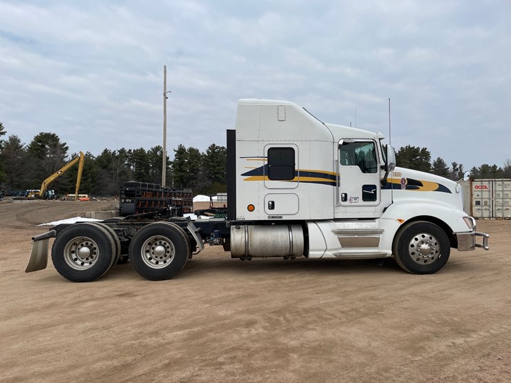 2016-kenworth-t660-image-6