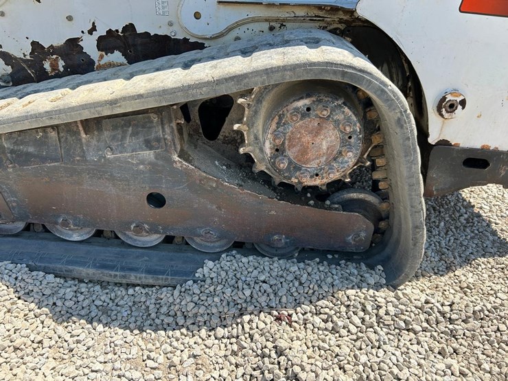 bobcat-t770-image-19