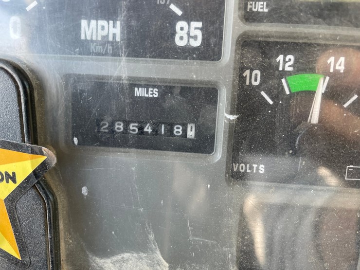 2000-international-4700-image-34