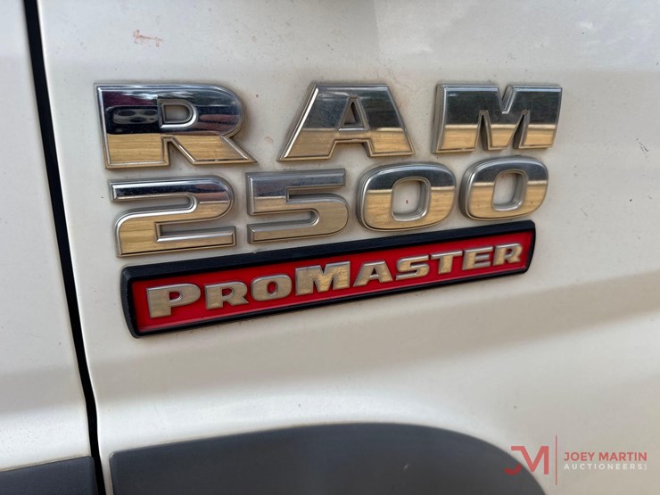 2014-dodge-2500-image-7