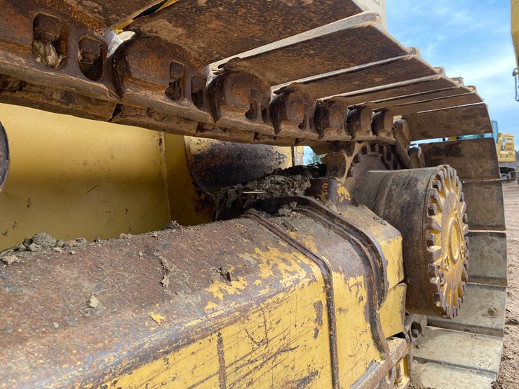 2016-caterpillar-d5k2-lgp-image-24