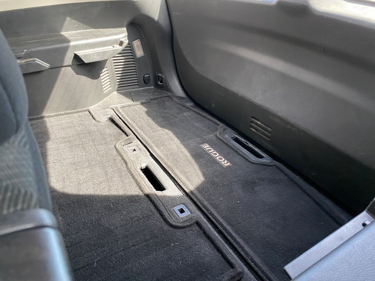 2016-nissan-rogue-image-26