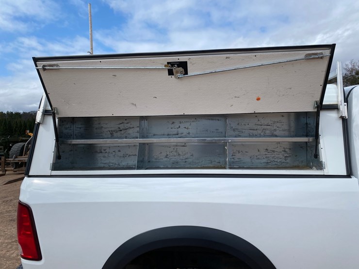 2018-dodge-ram-2500-image-31