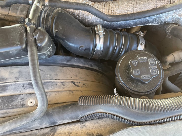 2012-ford-f550-image-39