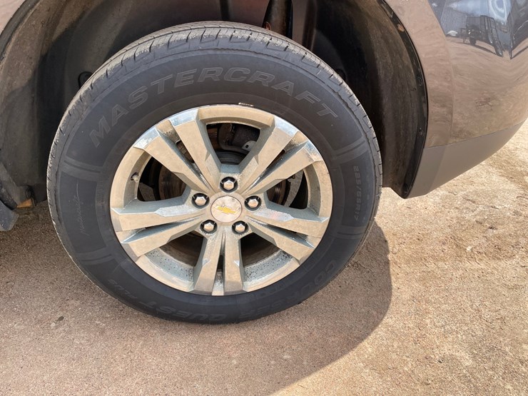 2016-chevrolet-equinox-lt-image-19