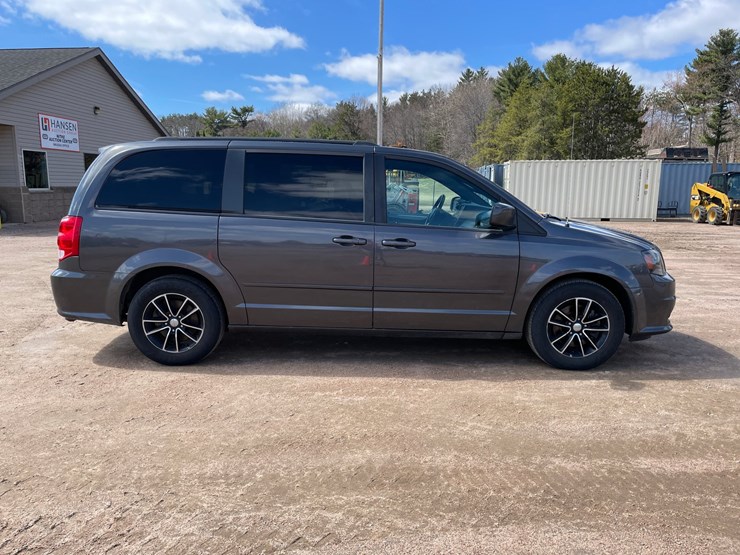 2017-dodge-grand-caravan-image-6