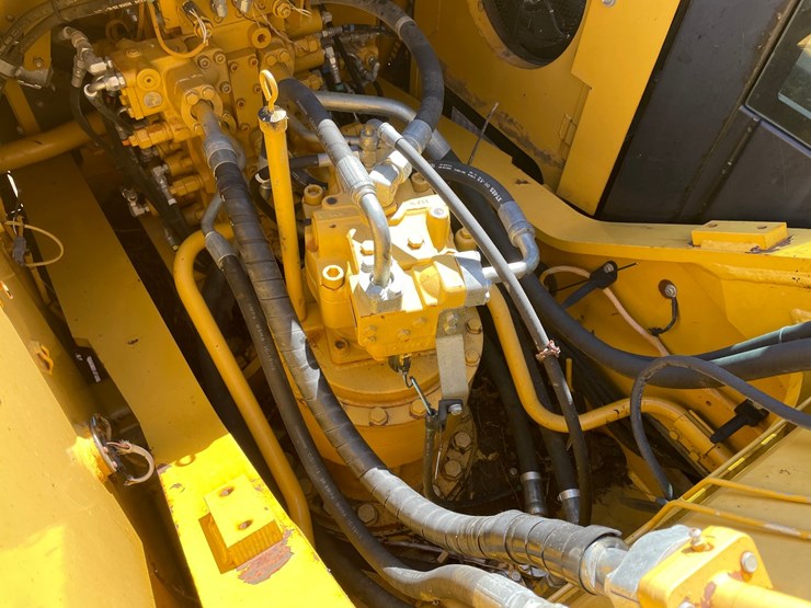 caterpillar-324e-image-59