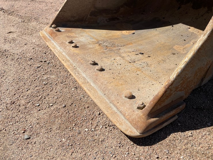 caterpillar-324e-image-12