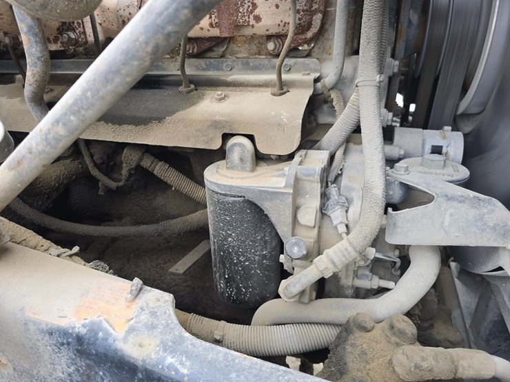 #22589-•-2006-mack-cv713-granite-roll-off-truck-image-32