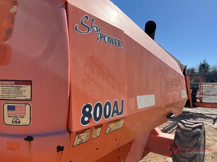 2017-jlg-800aj-image-10