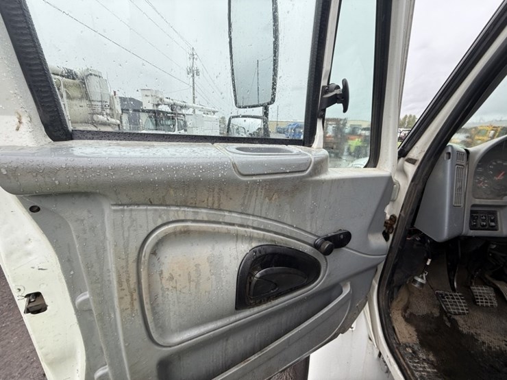 2006-international-durastar-4400-image-25