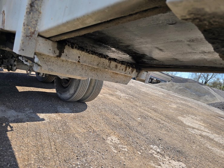 2000-red-river-live-bottom-image-41