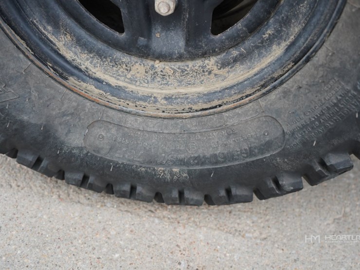 2019-caterpillar-cuv85-utv-image-30