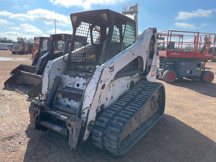 2005-bobcat-t300-image-1