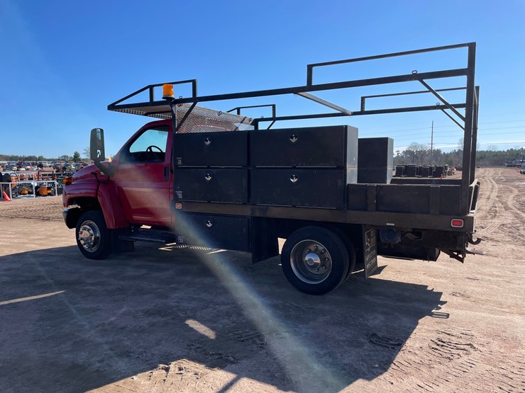 2006-gmc-topkick-image-9