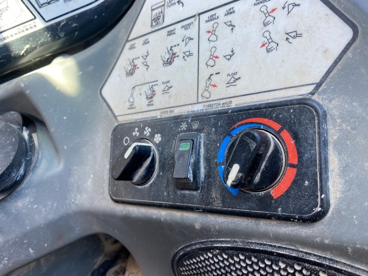 2018-bobcat-t595-image-46