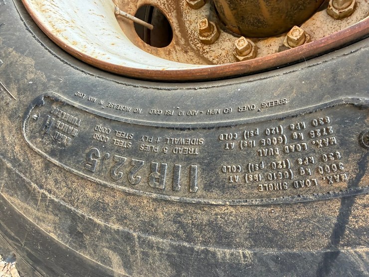 1998-freightliner-108sd-plus-image-6