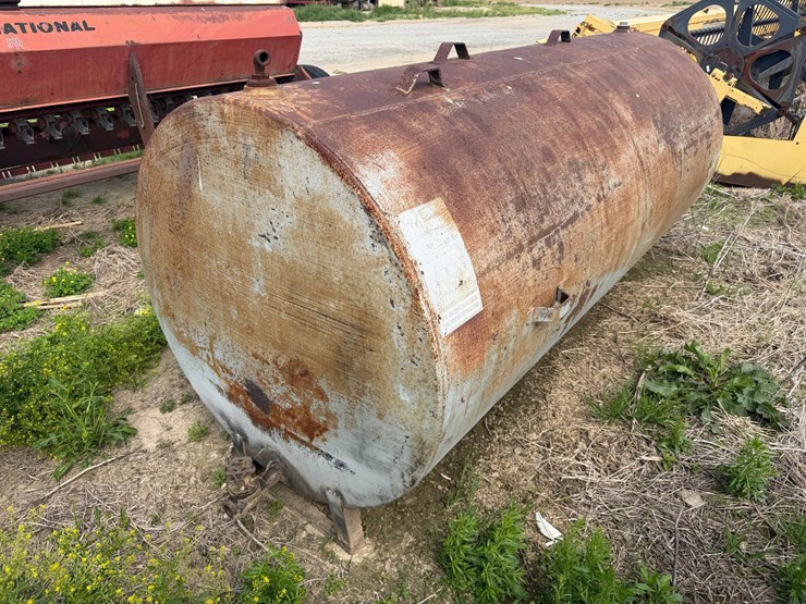 #46922-•-~550gal-fuel-tank-image-3