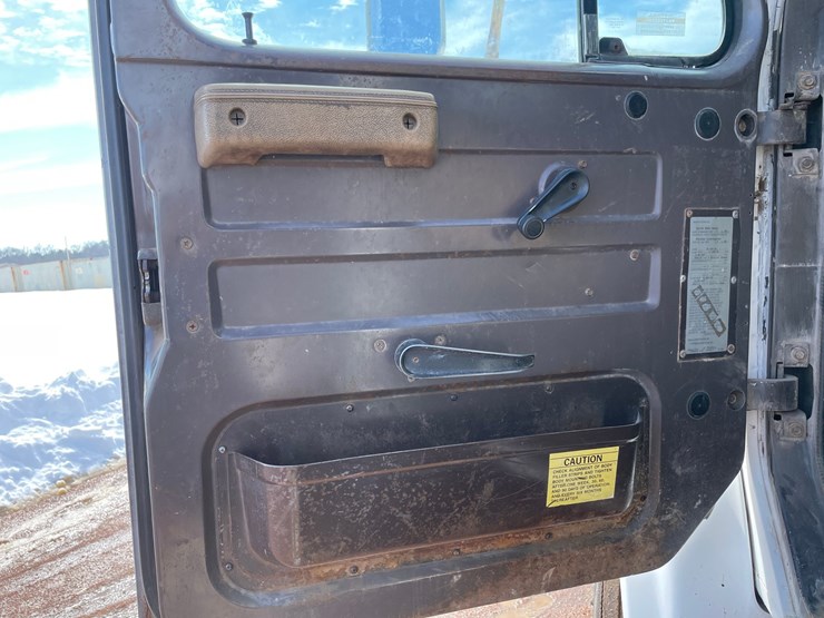 1990-international-4900-image-45