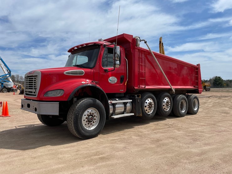 2005-caterpillar-c13-image-1