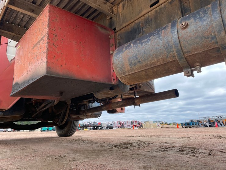 1990-mack-dm690s-image-19