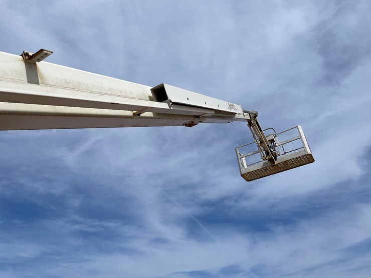 #1109-•-2008-snorkel-47j-boom-lift-image-49