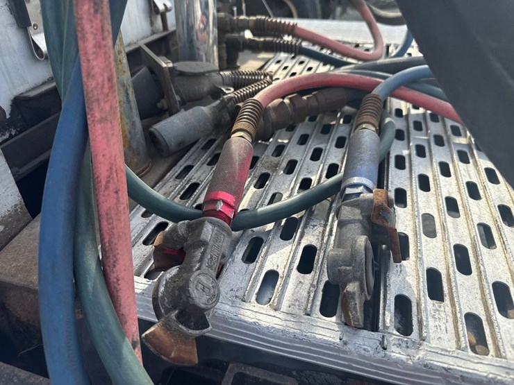 2007-mack-cl733-image-29