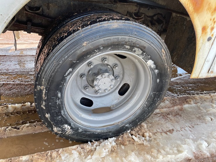 2002-international-4700-image-23