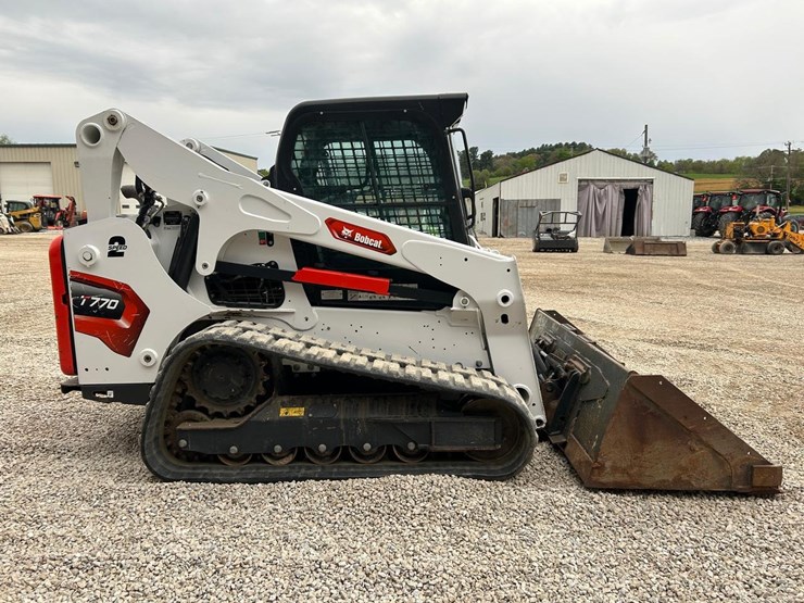 2024-bobcat-t770-image-5