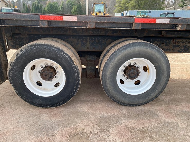 2003-international-7400-image-28