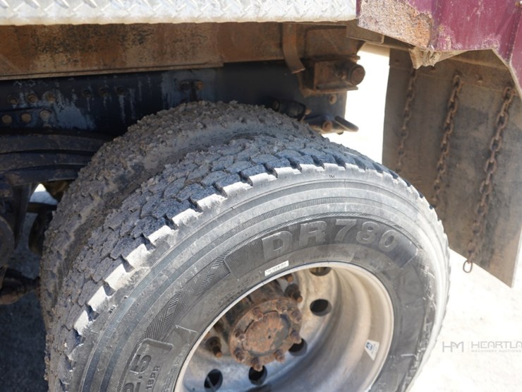 2018-mack-granite-gu713-image-46