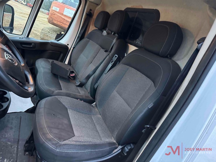 2018-dodge-1500-image-21