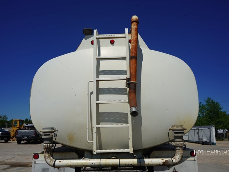 1985-mack-dm686s-image-14