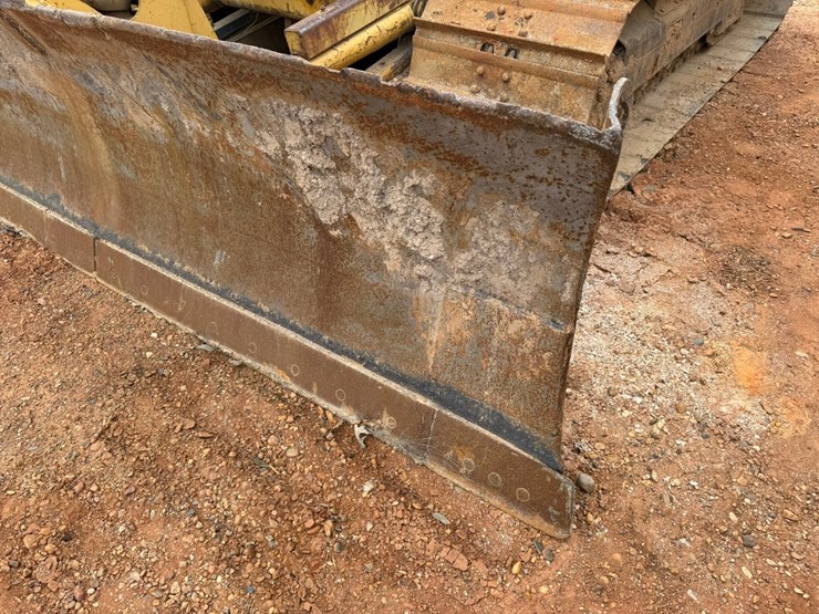 caterpillar-d4c-image-13