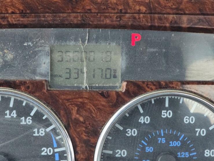 #22589-•-2006-mack-cv713-granite-roll-off-truck-image-107