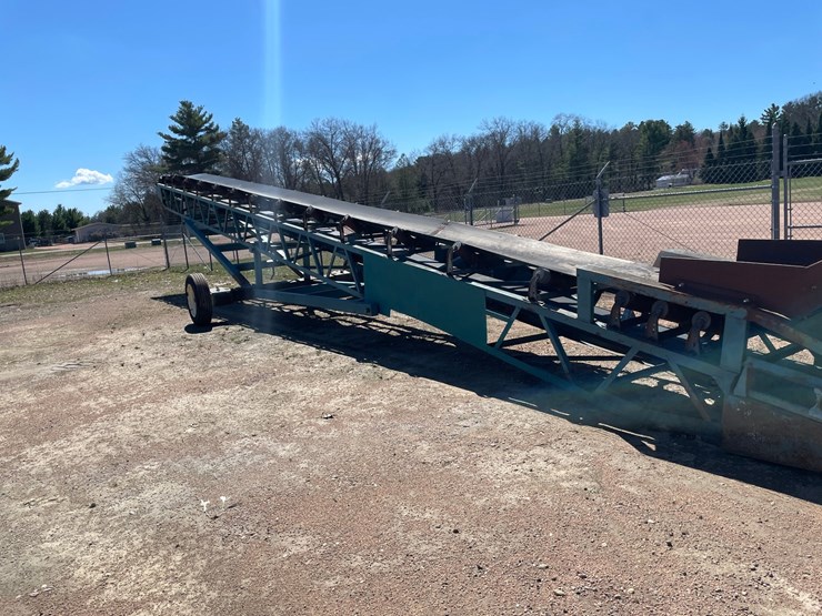 #1143-•-60'-towable-hydraulic-belt-conveyor-image-4