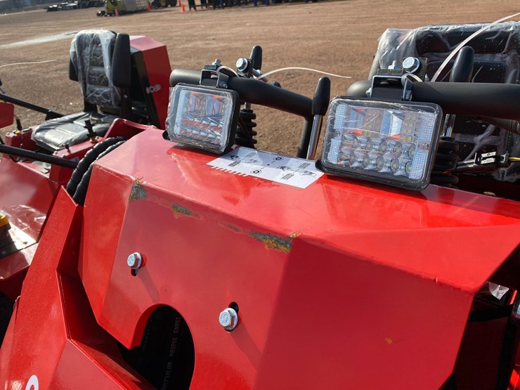 #1157-•-agt-sda-140t-tracked-ride-on-mini-skid-steer-image-13