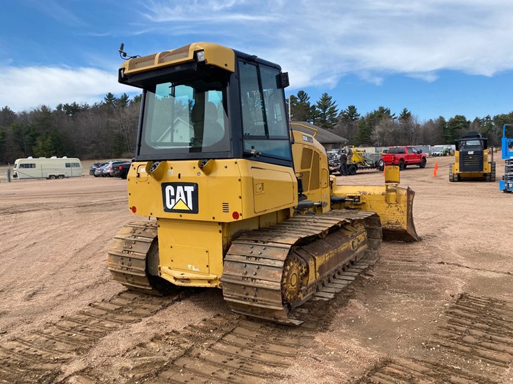 2016-caterpillar-d5k2-lgp-image-7