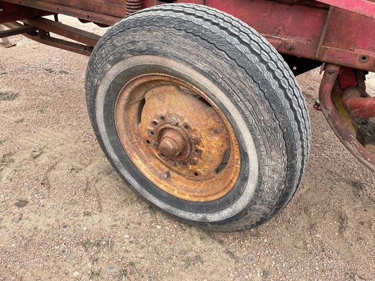 new-holland-68-image-9