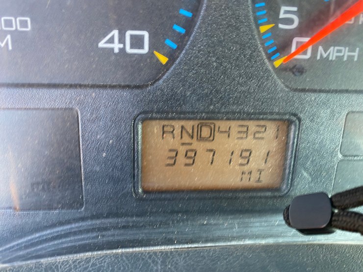 2004-international-7400-image-31