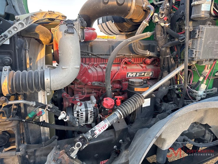 2020-mack-anthem-64t-image-16