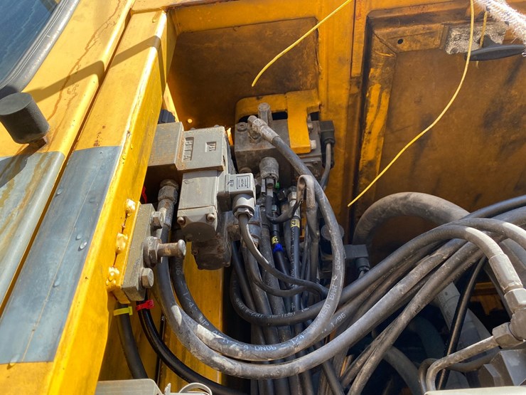 1996-akerman-ew200-image-54