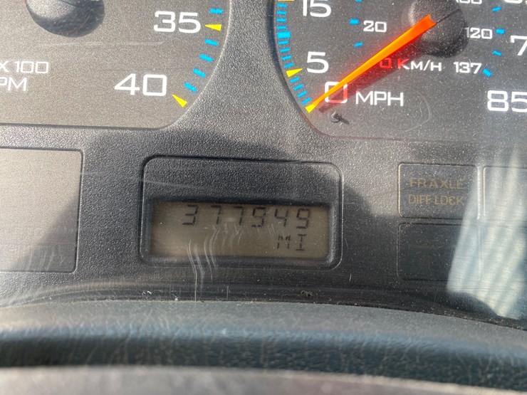 2003-international-7400-image-38