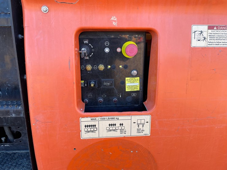 2015-jlg-4394rt-image-25