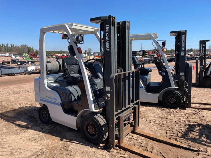 #1133-•-unicarriers-lp-forklift-image-6