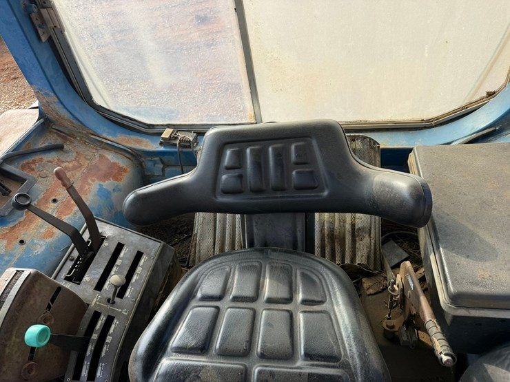 1990-ford-6610-image-43