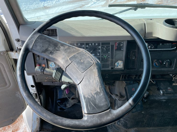 2000-international-4700-image-33