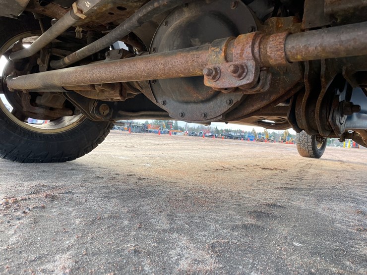 2014-dodge-ram-3500-image-15