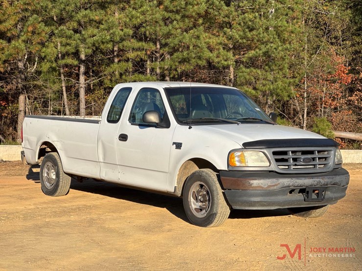 2001-ford-f150-xl-image-1