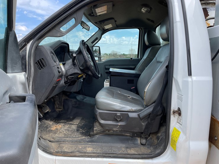 2012-ford-f450-image-47